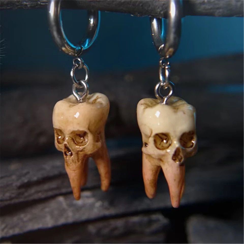 Jewelry Skull Tooth Resin Hoop Earrings 🦷 Size ONE SIZE - 1 Thumbnail