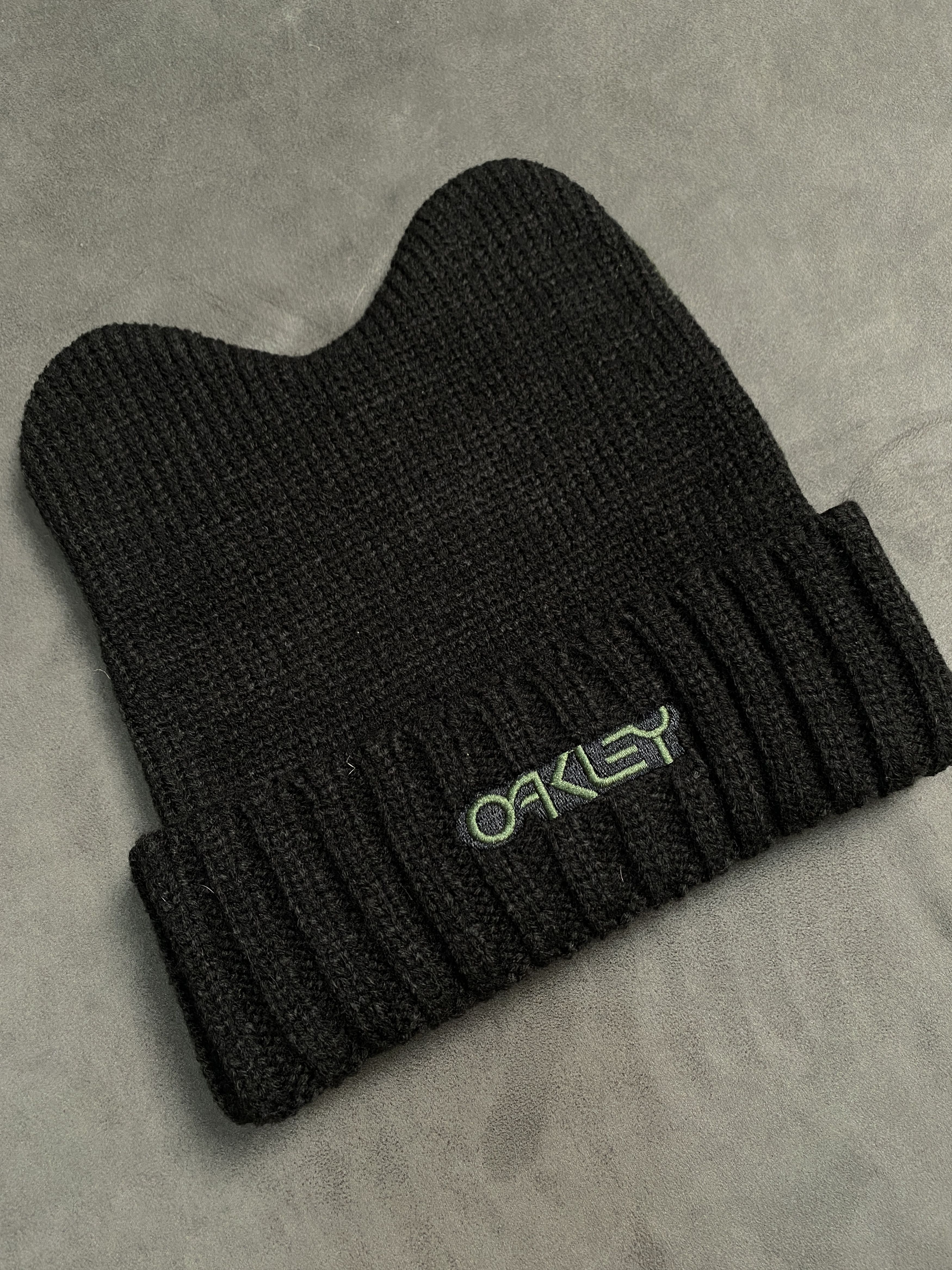 Oakley Deadstock Oakley Embroidered Floppy Black Beanie OS Size ONE SIZE - 4 Thumbnail