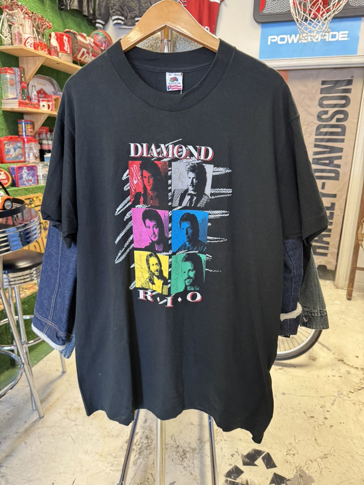 Other 1992 Diamond Rio "The Proof is in the Pudding” Size US XL / EU 56 / 4 - 1 Thumbnail