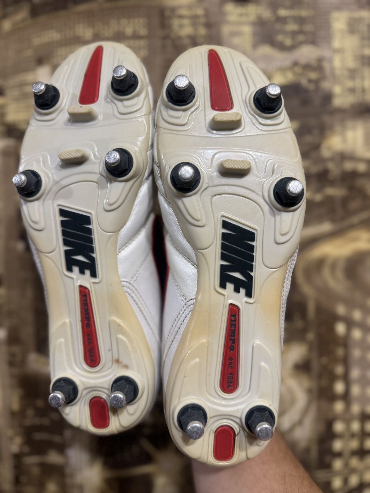 Nike Nike Tiempo Legend III Football Boots SG Size 42,5 UK 8 US 9 Size US 9 / EU 42 - 6 Thumbnail