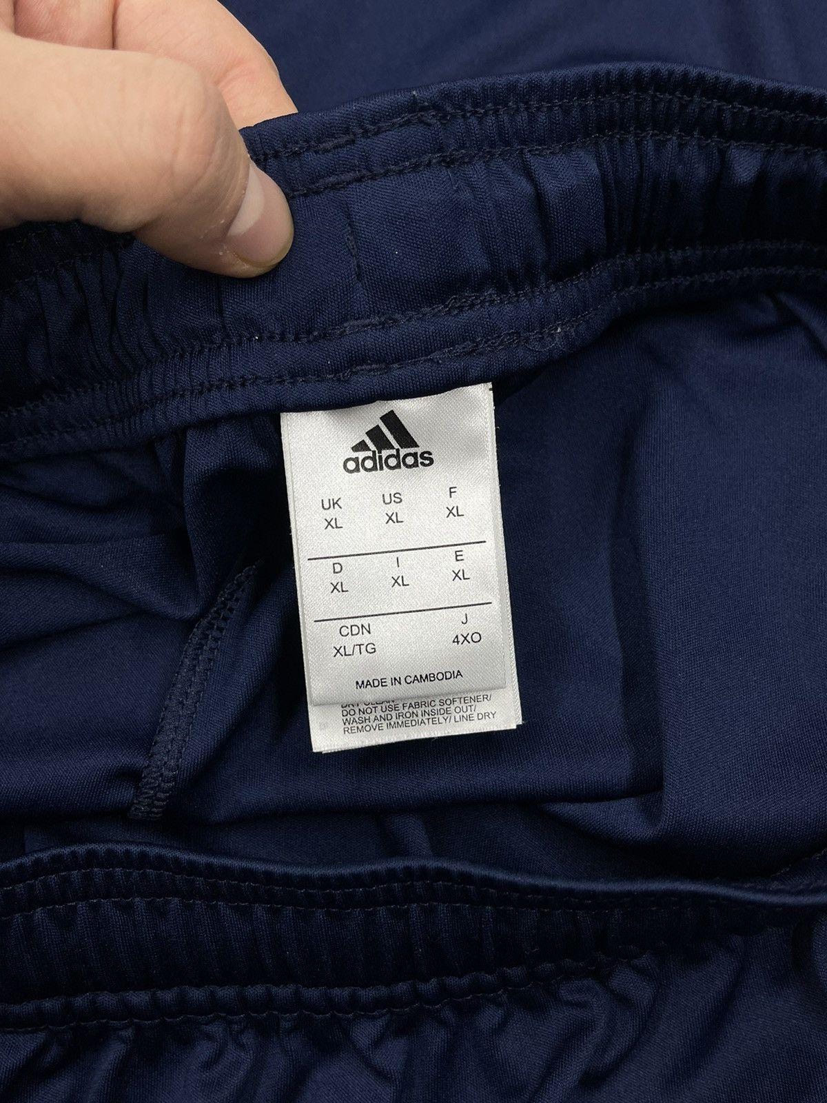 Adidas Mens Adidas Manchester United Navy Shorts Y2K Soccer Jersey Size US 36 / EU 52 - 7 Thumbnail
