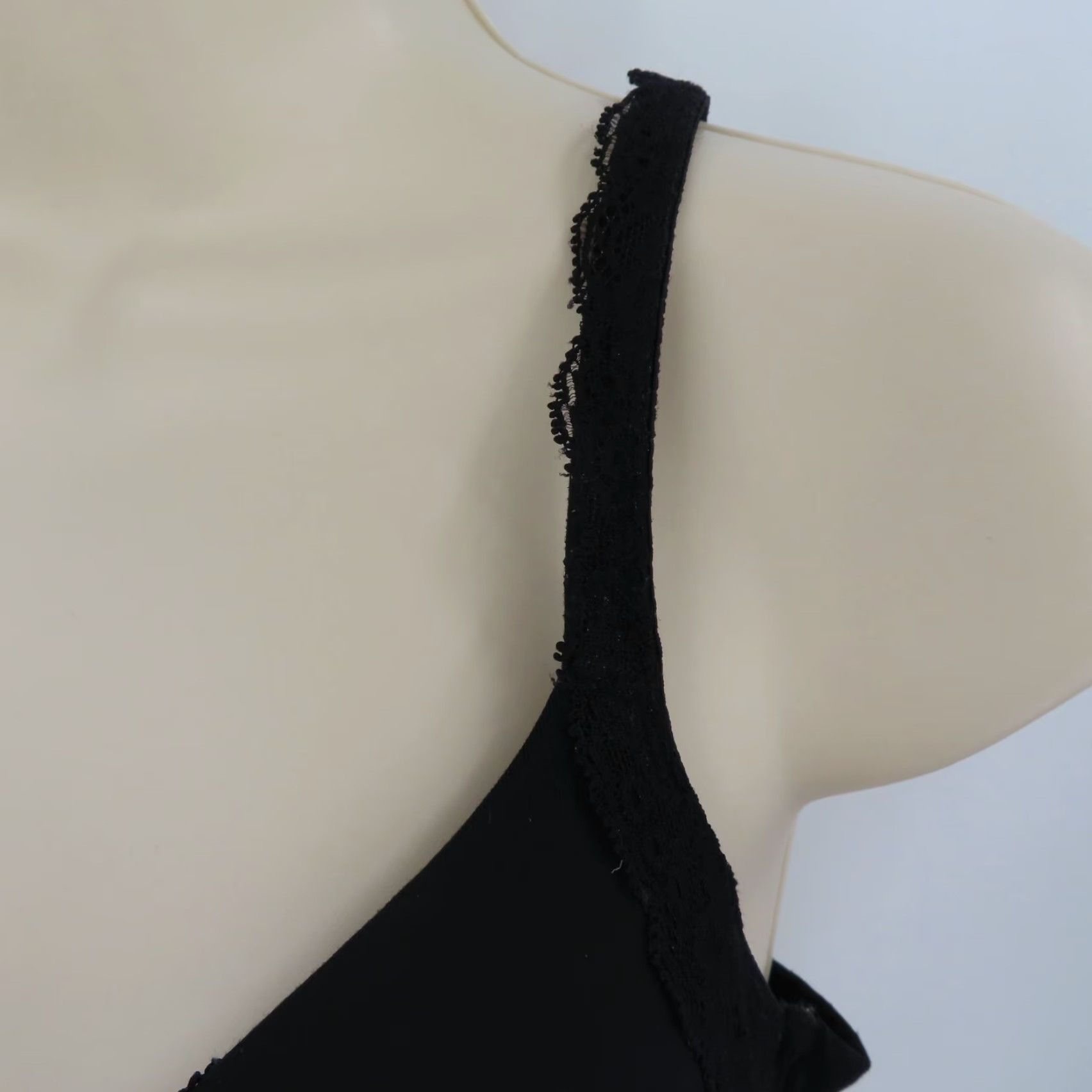 Vintage Soma Embraceable Bra - 34D - Black - Full Coverage, Lined, Underwire - T-Shirt Style, Solid Lace Trim, Hook & Eye Closure - Women, 34D, N/A Size ONE SIZE - 5 Thumbnail