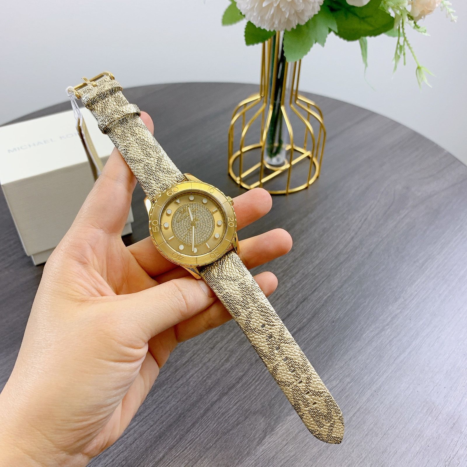 Michael Kors Michael Kors MK6999 Oversized Runway Dive Pavé Size ONE SIZE - 6 Thumbnail