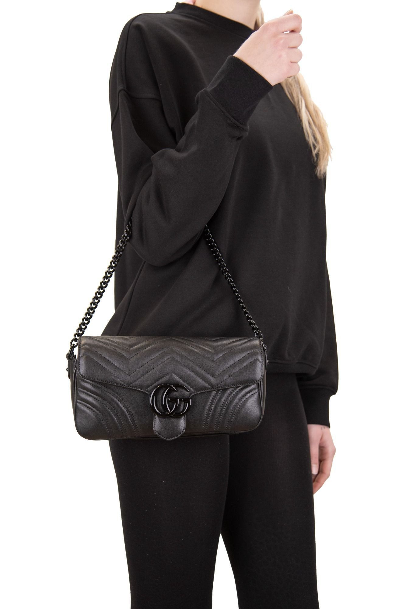 Gucci o1la5ras0526 Size: OS / GG Marmont Handbag in Black Size ONE SIZE - 4 Thumbnail