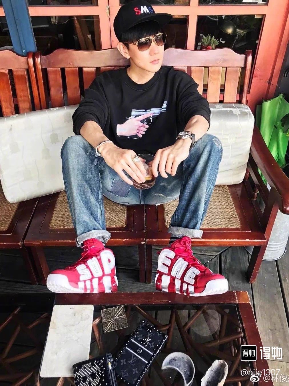 Supreme Supreme x Nike Air More Uptempo Red/White Mid Top Retro Size US 10 / EU 43 - 5 Thumbnail