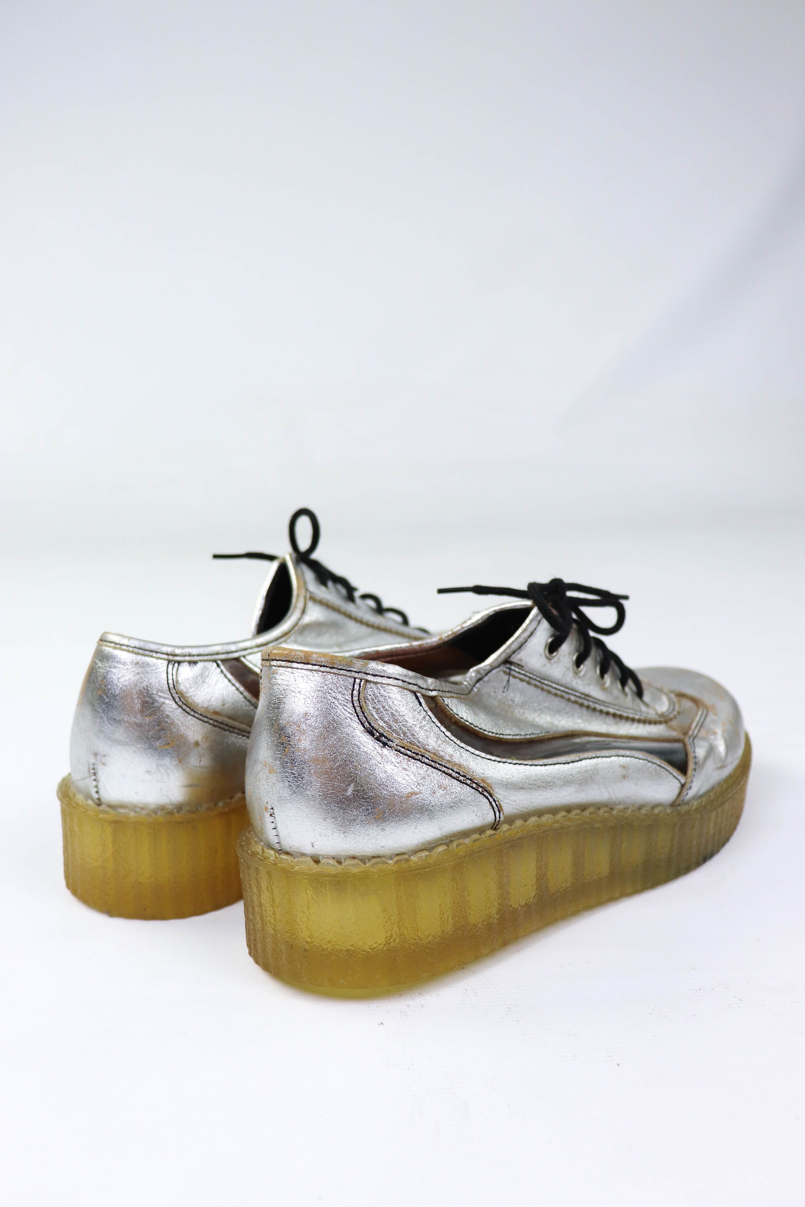 Other Red Or Dead Vintage Made in England Silver Leather Shoes Size US 9 / EU 42 - 10 Thumbnail
