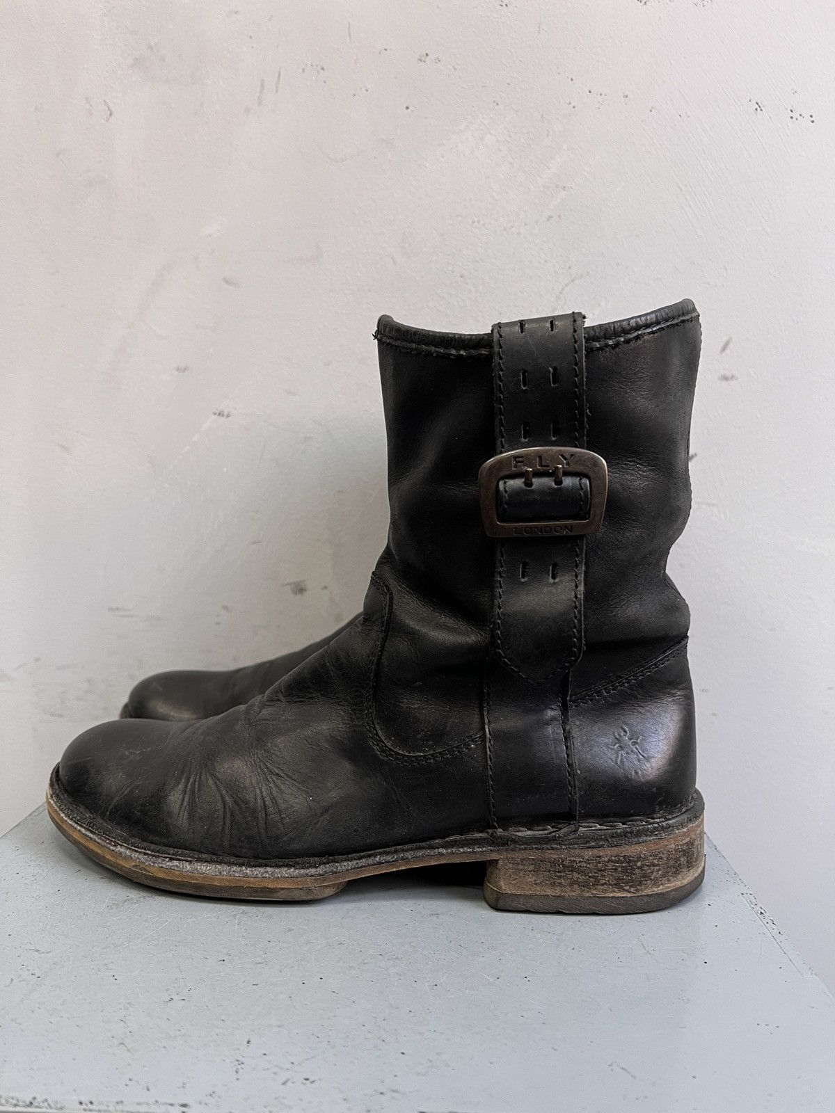 Fly London Fly London black platform boots retro gothic style Size US 8 / IT 38 - 6 Thumbnail