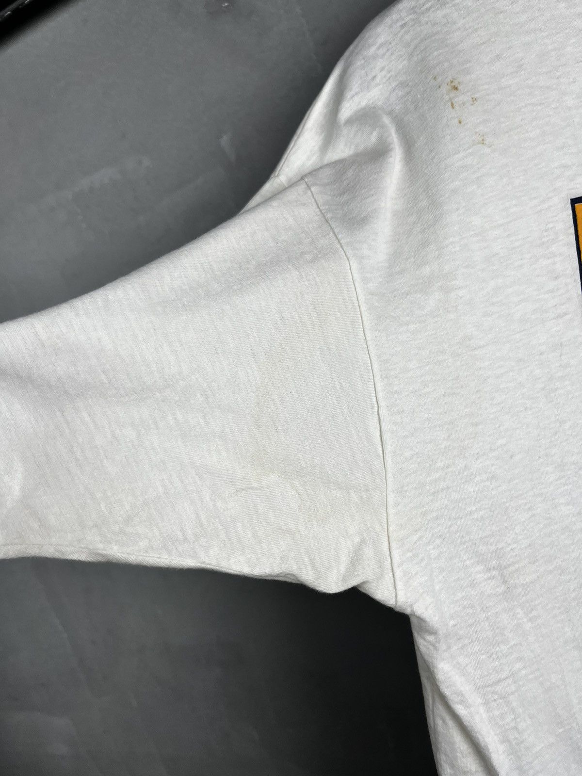 Vintage Vintage 90s USA 'Operation Desert Storm' White Tee Size US L / EU 52-54 / 3 - 4 Thumbnail