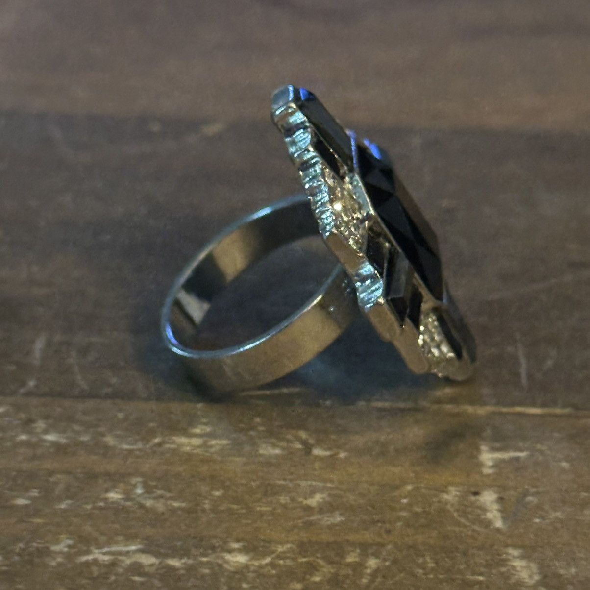 Vintage Vintage Art Deco silver tone black and clear gemstone ring Size ONE SIZE - 5 Thumbnail