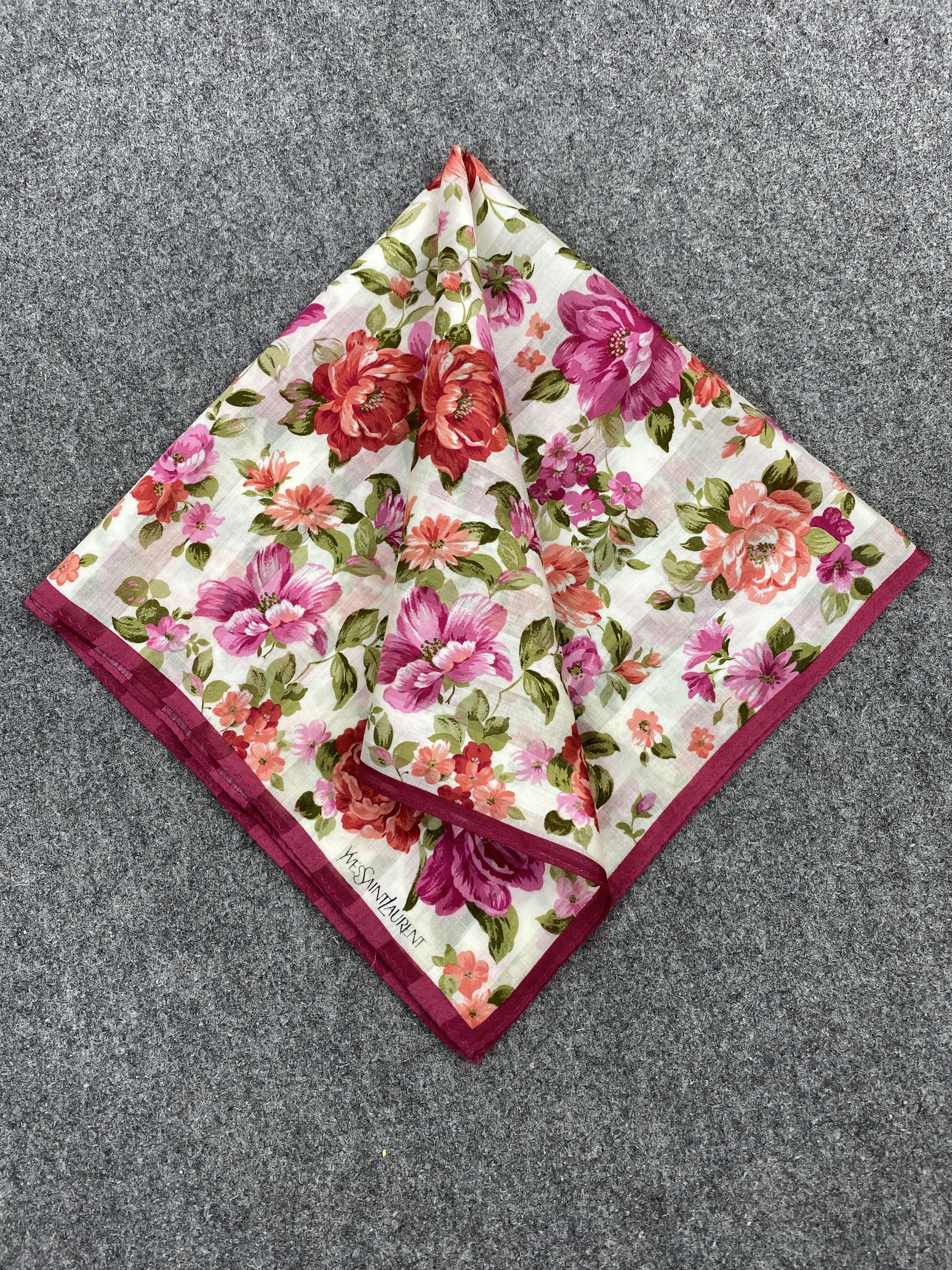Yves Saint Laurent Yves Saint Laurent Handkerchief / Neckerchief KT0345 Size ONE SIZE - 3 Thumbnail