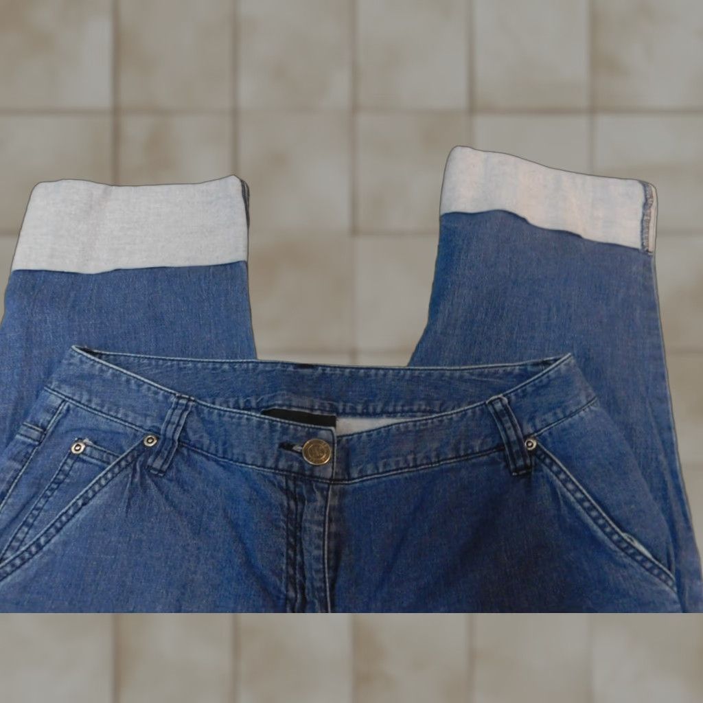 Vintage INC International Concepts Womens Jeans Capri 6 Blue Capris Cuffed Denim Straight 18in Inseam Regular Rise Zip Modern Designer Size 28" / US 6 / IT 42 - 1 Thumbnail