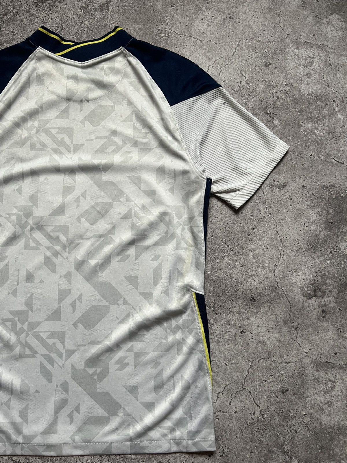 Nike Nike Tottenham Hotspur 2020/21 Home Football Shirt Jersey Size US S / EU 44-46 / 1 - 11 Thumbnail