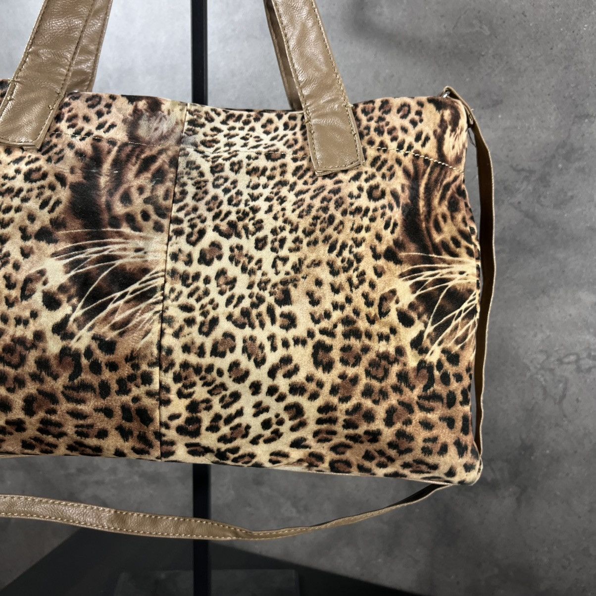 Japanese Brand Vintage Y2K Leopard Print Avant Garde Hand Shoulder Bag Size ONE SIZE - 11 Thumbnail