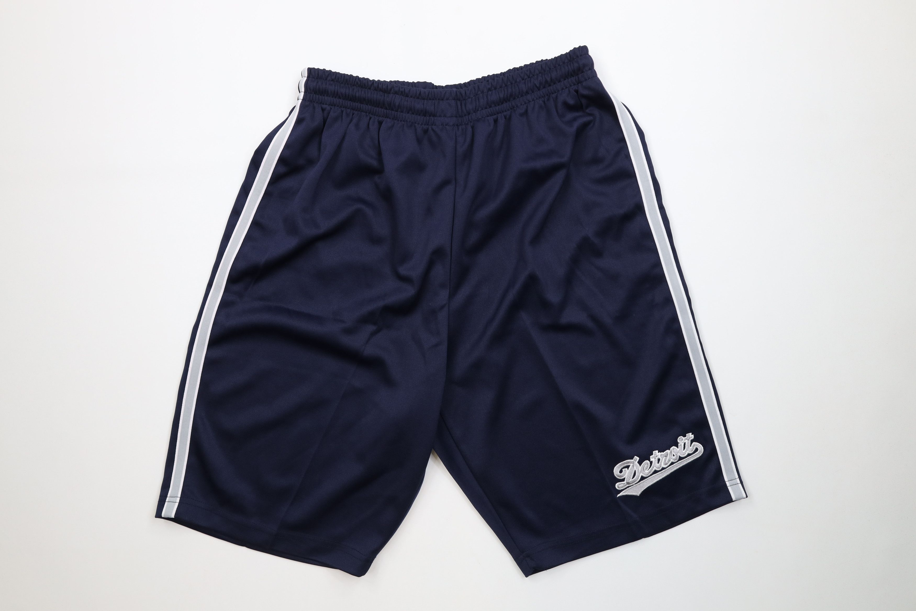 Vintage Deadstock Vintage 90s Y2K Streetwear Script Detroit Shorts Size US 36 / EU 52 - 1 Thumbnail