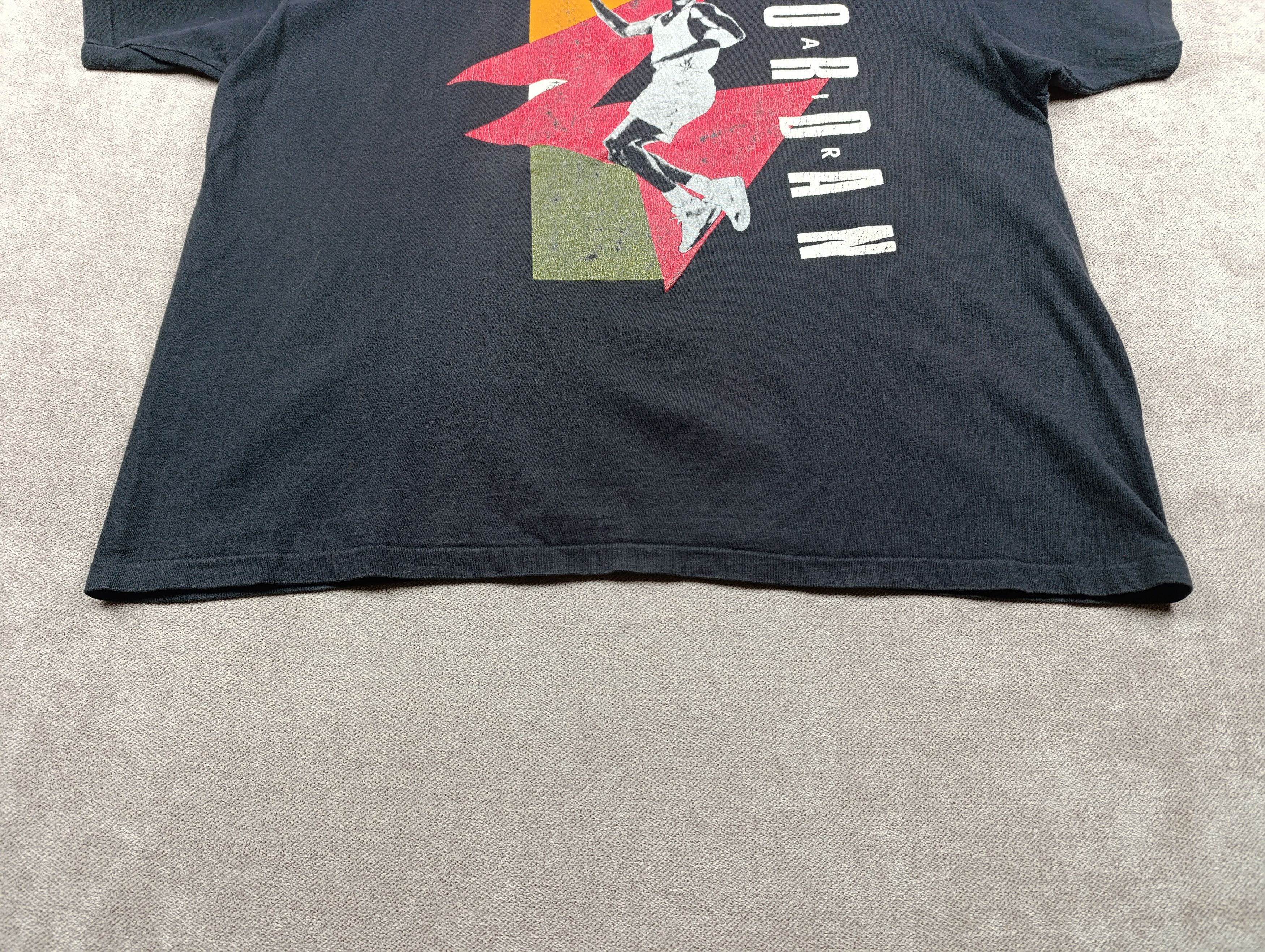 Jordan Brand VINTAGE 1990s MICHAEL JORDAN NIKE AIR BASKETBALL SHIRT USA Size US L / EU 52-54 / 3 - 5 Thumbnail