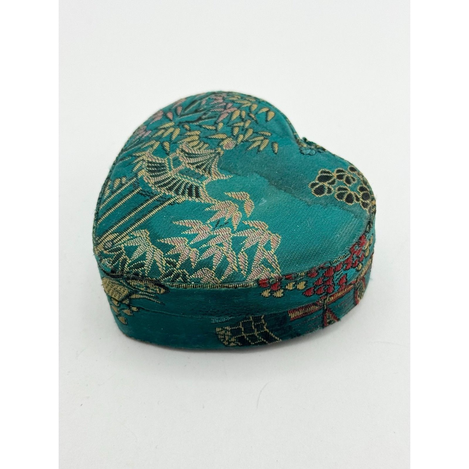Vintage Vintage orential fabric heart trinket box Size ONE SIZE - 2 Thumbnail