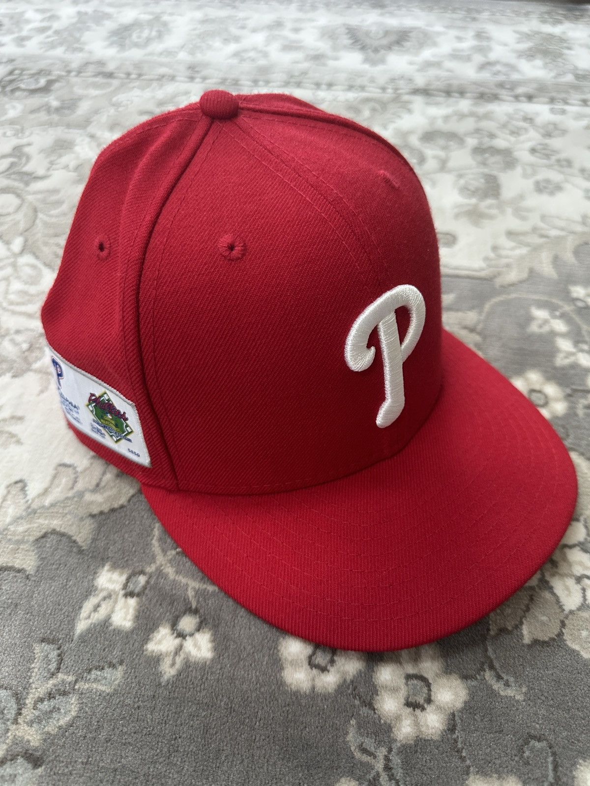 New Era Phillies Hat Size 7 1/8 Size ONE SIZE - 1 Thumbnail