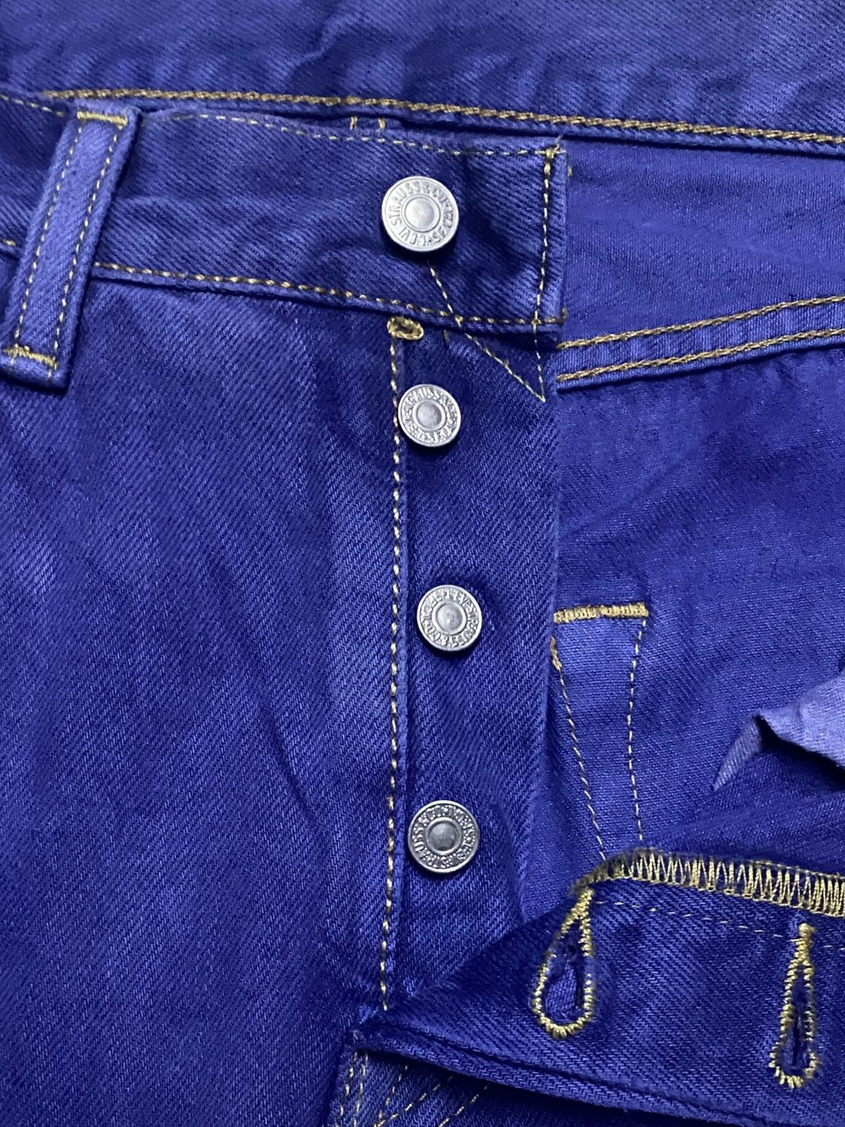 Levi's Vintage Levis 501 Y2K Blue Wash Distressed Slim Fit Jeans Size US 33 - 11 Thumbnail