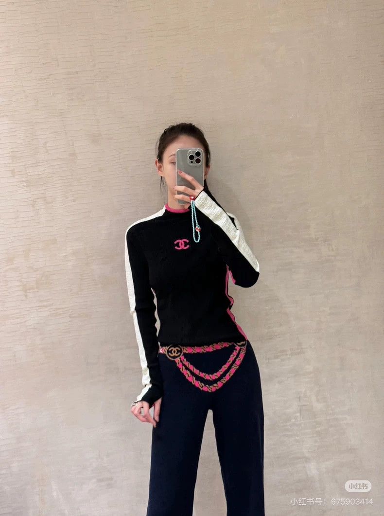 Chanel Chanel Black pink and white logo half-high collar long-sle Size XXS / US 00 / IT 34 - 8 Thumbnail