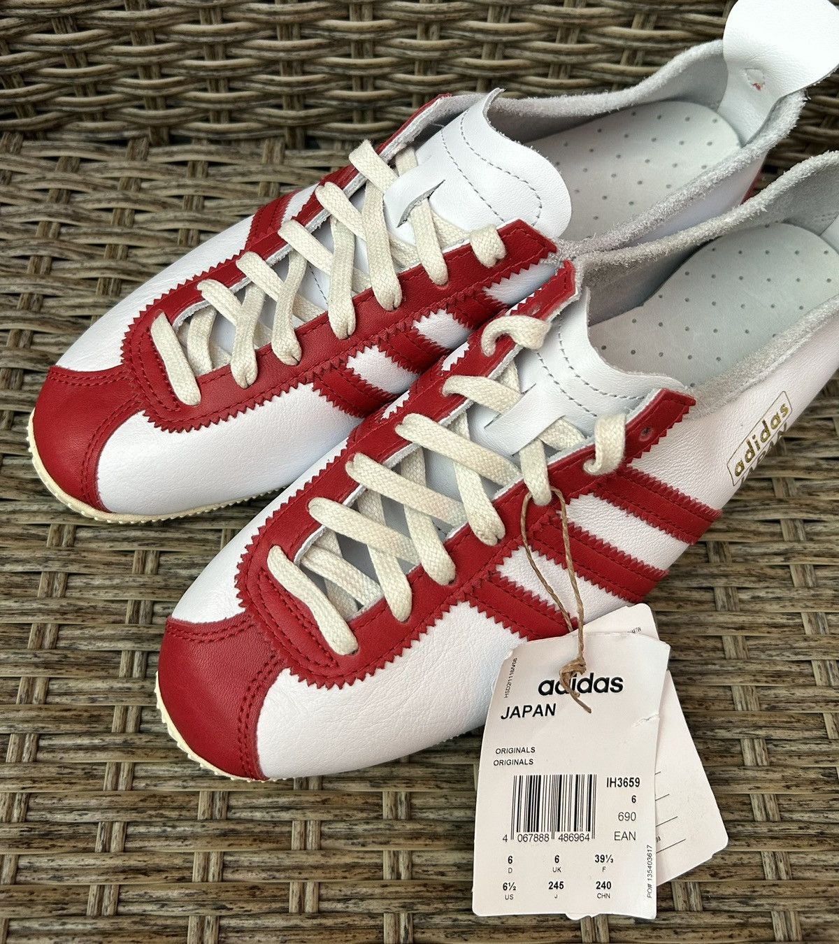 Adidas adidas Originals Japan White Power Red Low-Top Trainers Size US 6.5 / EU 39-40 - 3 Thumbnail