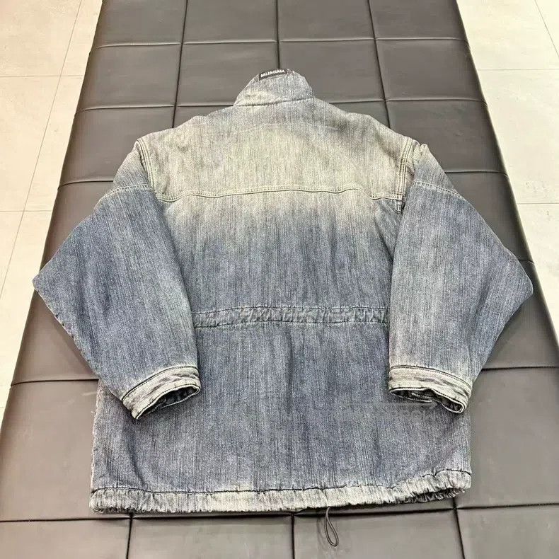 Balenciaga Balenciaga Water-washed Vintage Faded Parka Denim Jacket Size US S / EU 44-46 / 1 - 2 Thumbnail