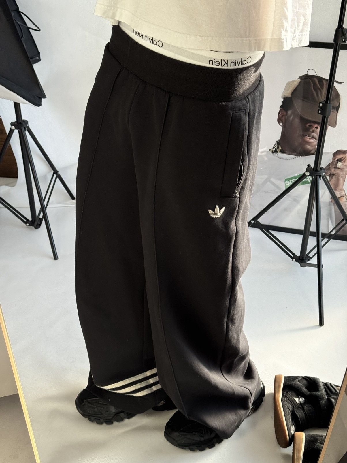 Adidas Adidas Balenciaga Style baggy Track Pants Hype Sweatpants Size US 32 / EU 48 - 13 Thumbnail