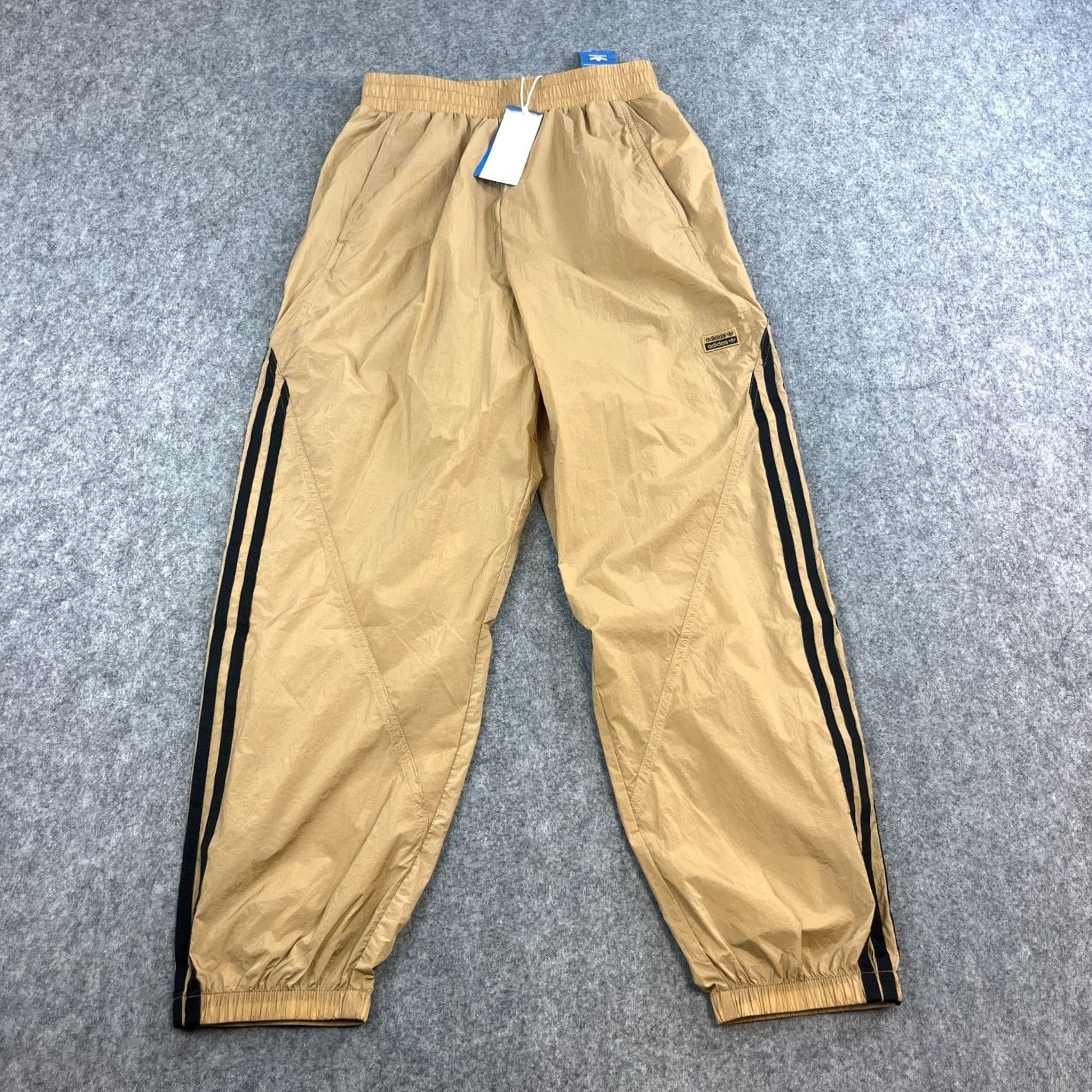 Adidas Adidas Track Pants Womens Small S UK10 Gold BNWT Trousers Pockets Regular Nylon Blended Fabric Size 32" / US 10 / IT 46 - 2 Thumbnail
