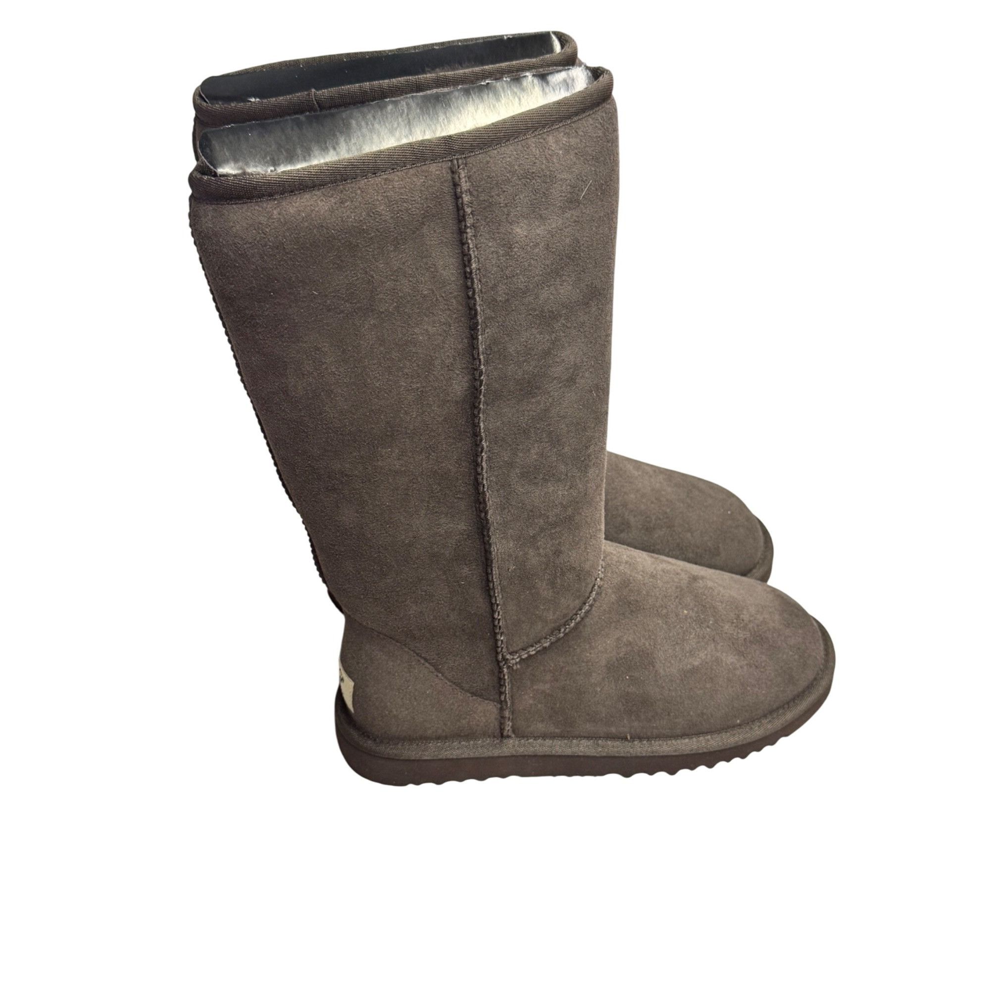 Ugg Ugg Australia Classic Tall Suede Sheepskin Boots Size 6 Choc Size US 6 / IT 36 - 3 Thumbnail