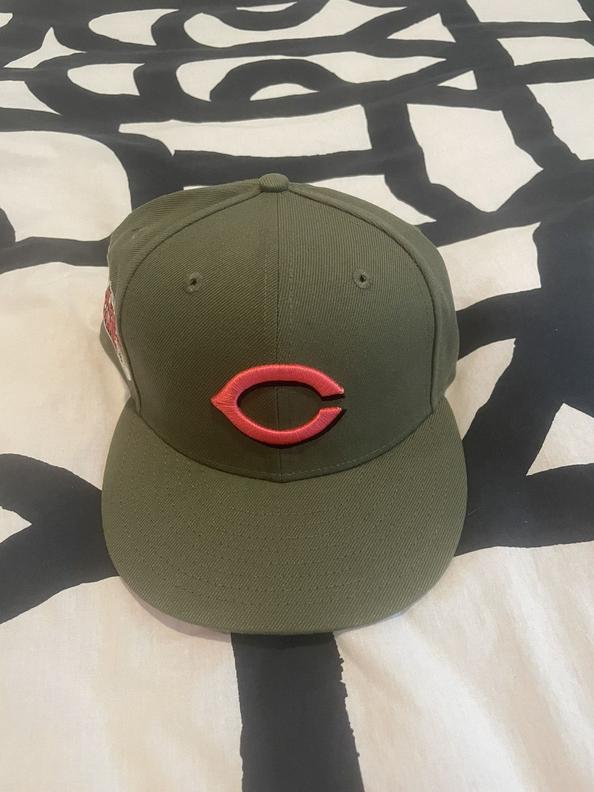 New Era Cincinnati Reds Fitted 7 3/8 Size ONE SIZE - 1 Thumbnail