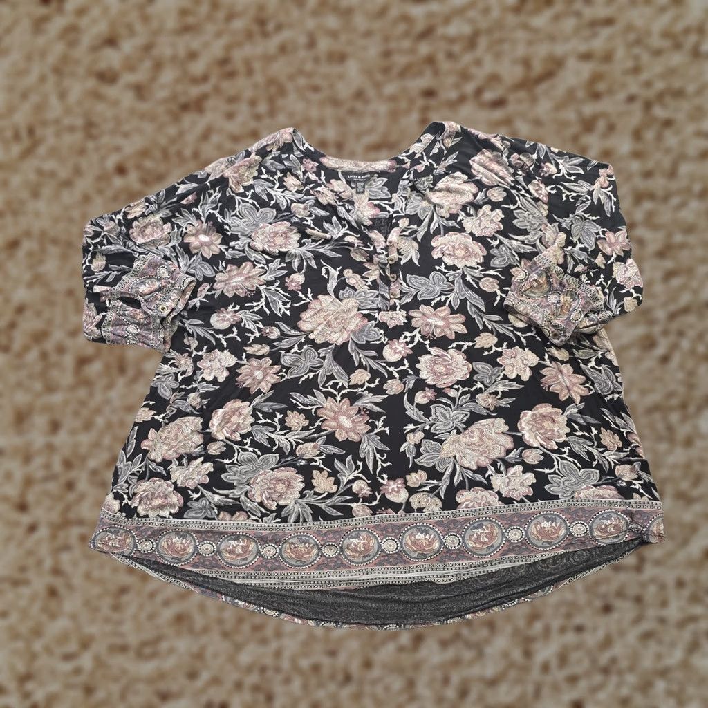Lucky Brand Lucky Brand Top Women 2X Black White Floral 3/4 Sleeve Boho Casual V-Neck Blouse Size XXL / US 16-18 / IT 52-54 - 1 Thumbnail