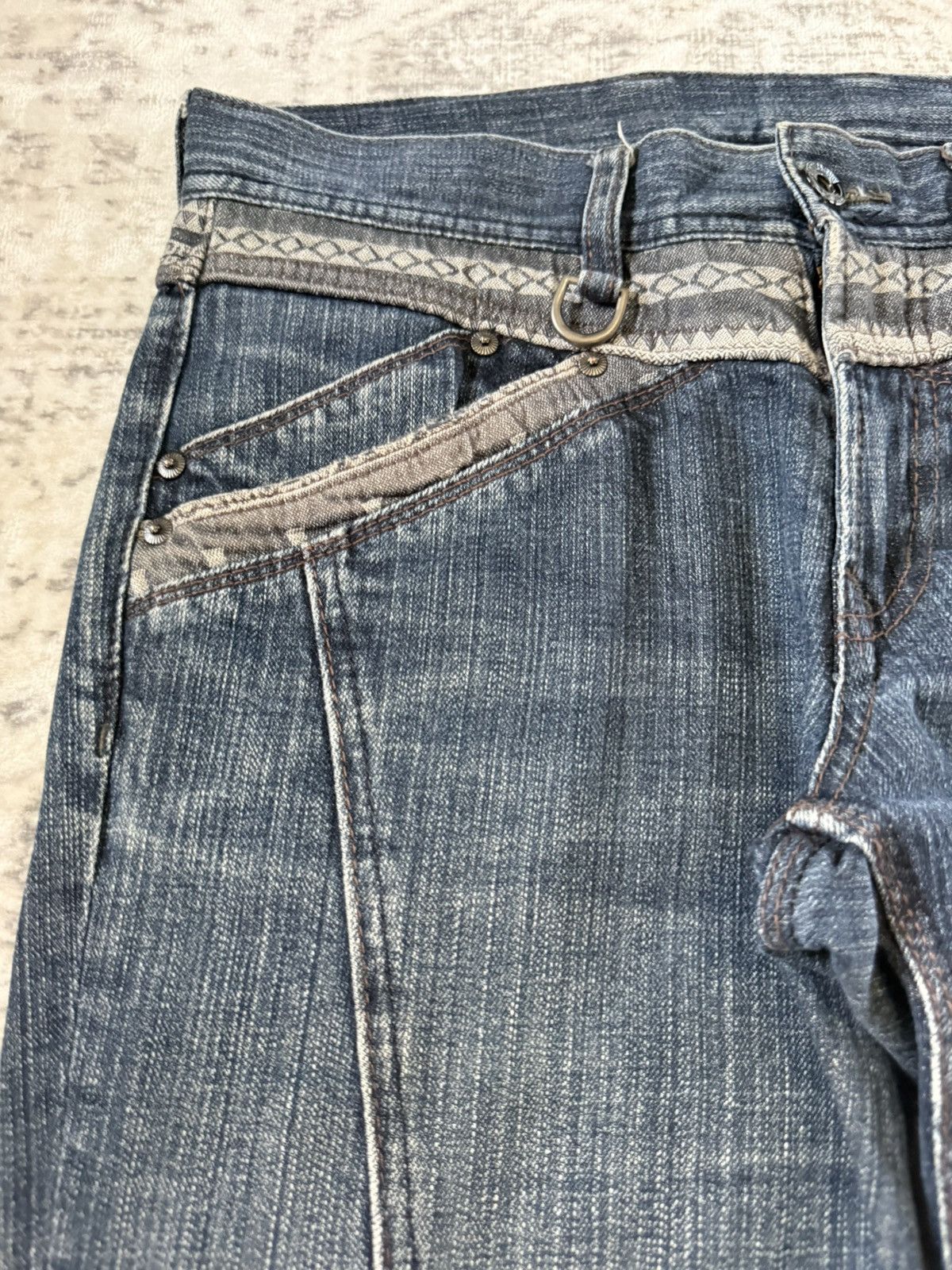 Japanese Brand Hideaways Nicole Japan Paneled Aztec Jeans Size US 30 / EU 46 - 11 Thumbnail