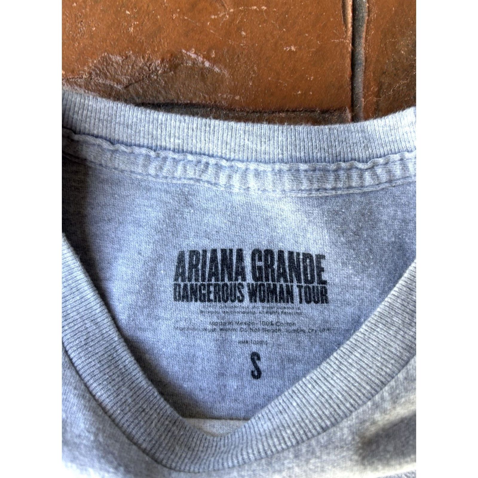Vintage Ariana Grande Dangerous Women Tour Long Sleeve T-Shirt Adult Small Gray Concert Shirt Size S / US 4 / IT 40 - 2 Thumbnail