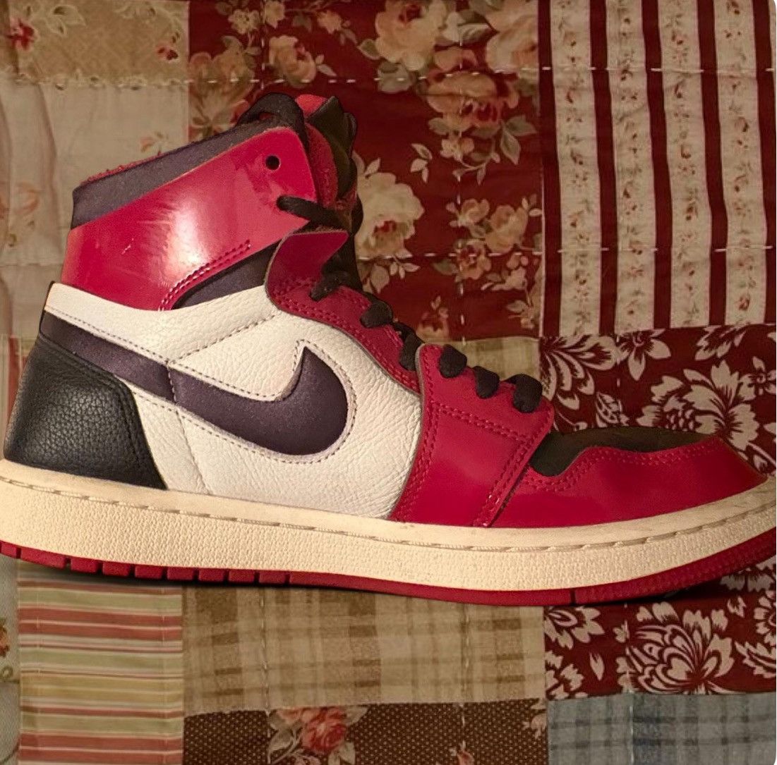 Nike Jordan 1 High Zoom Air CMFT Patent Chicago (Women's) Size US 8.5 / IT 38.5 - 1 Thumbnail