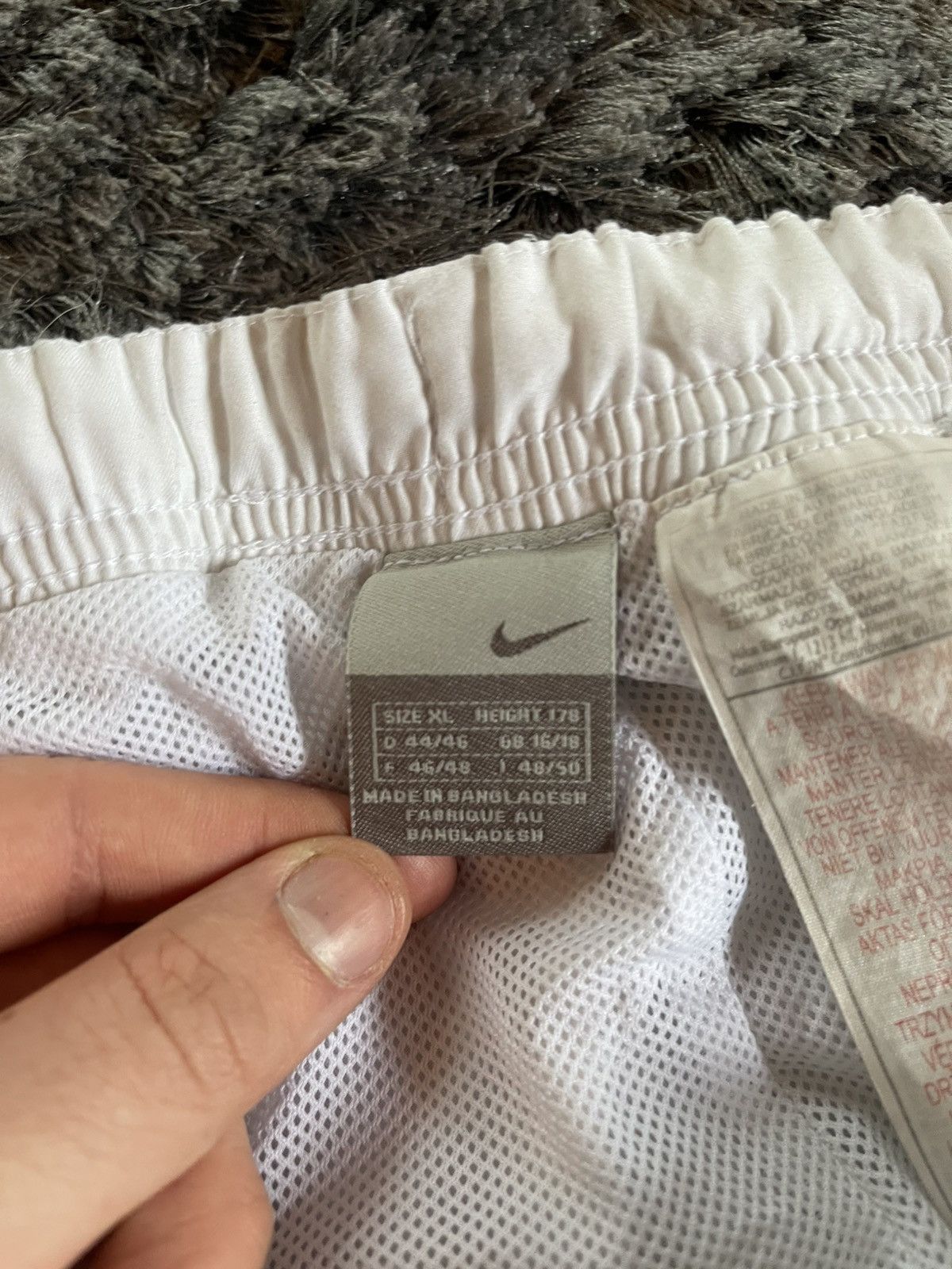 Nike NIKE Trackpants White XL Baggy Size US 41 - 8 Thumbnail