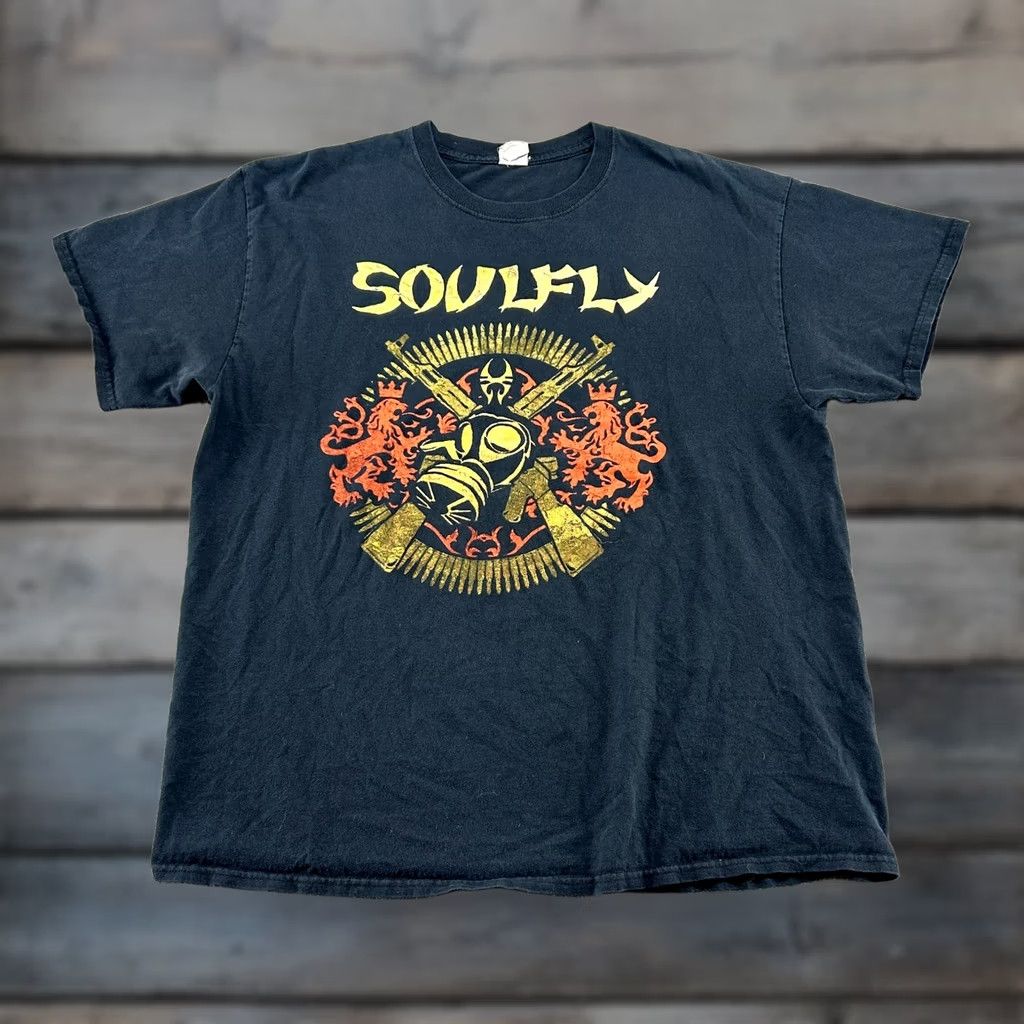 Gildan VINTAGE Soulfly Shirt Mens XL Black Live Life Hard Guns Grenade Groove Metal Y2K T-Shirt Band 90s Mens Size US XL / EU 56 / 4 - 1 Thumbnail
