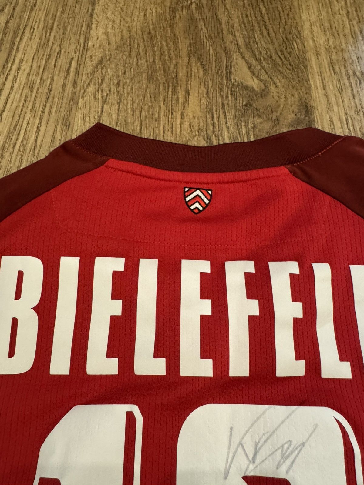 Macron ARMINIA BIELEFED MACRON FOOTBALL JERSEY MEN SOCCER SIZE M Size US M / EU 48-50 / 2 - 14 Thumbnail
