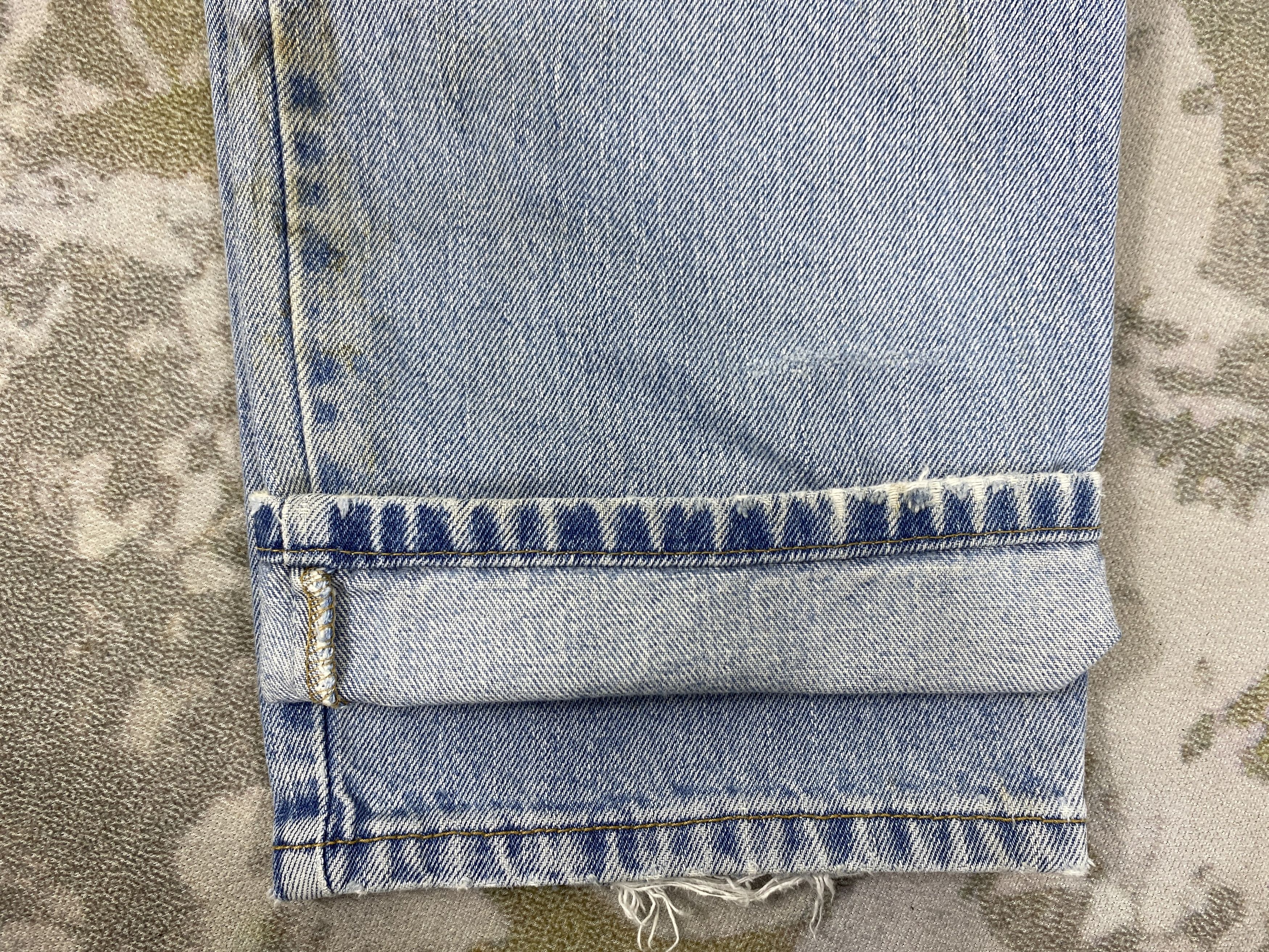 Levi's Mid Blue Vintage Levi's 550 Jeans 31x32.5 Denim -SJ195 Size US 31 - 14 Thumbnail
