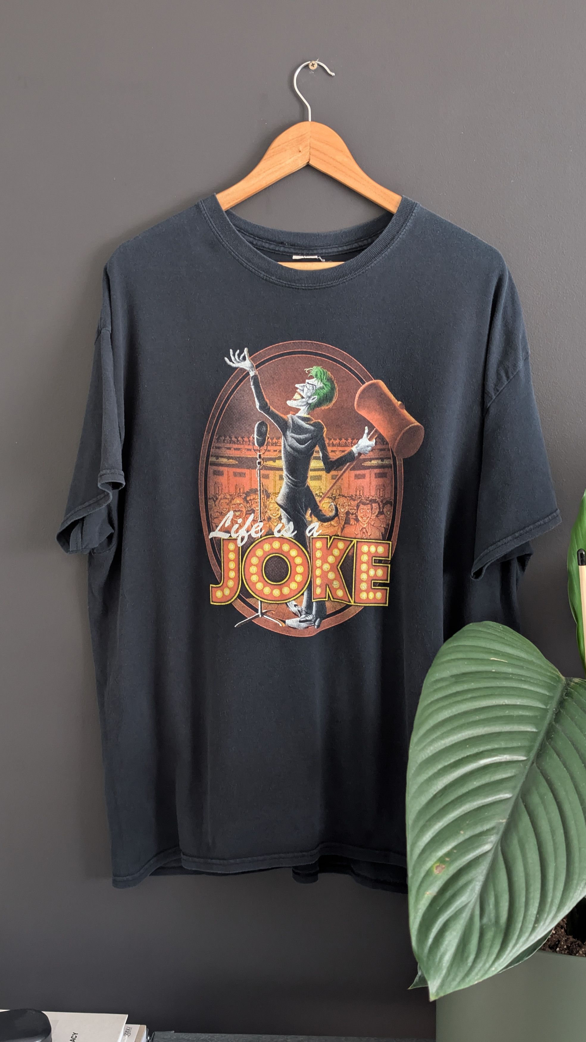 DC Comics × Vintage Vintage Joker "Life is a joke" T-shirt Size US XL / EU 56 / 4 - 1 Thumbnail