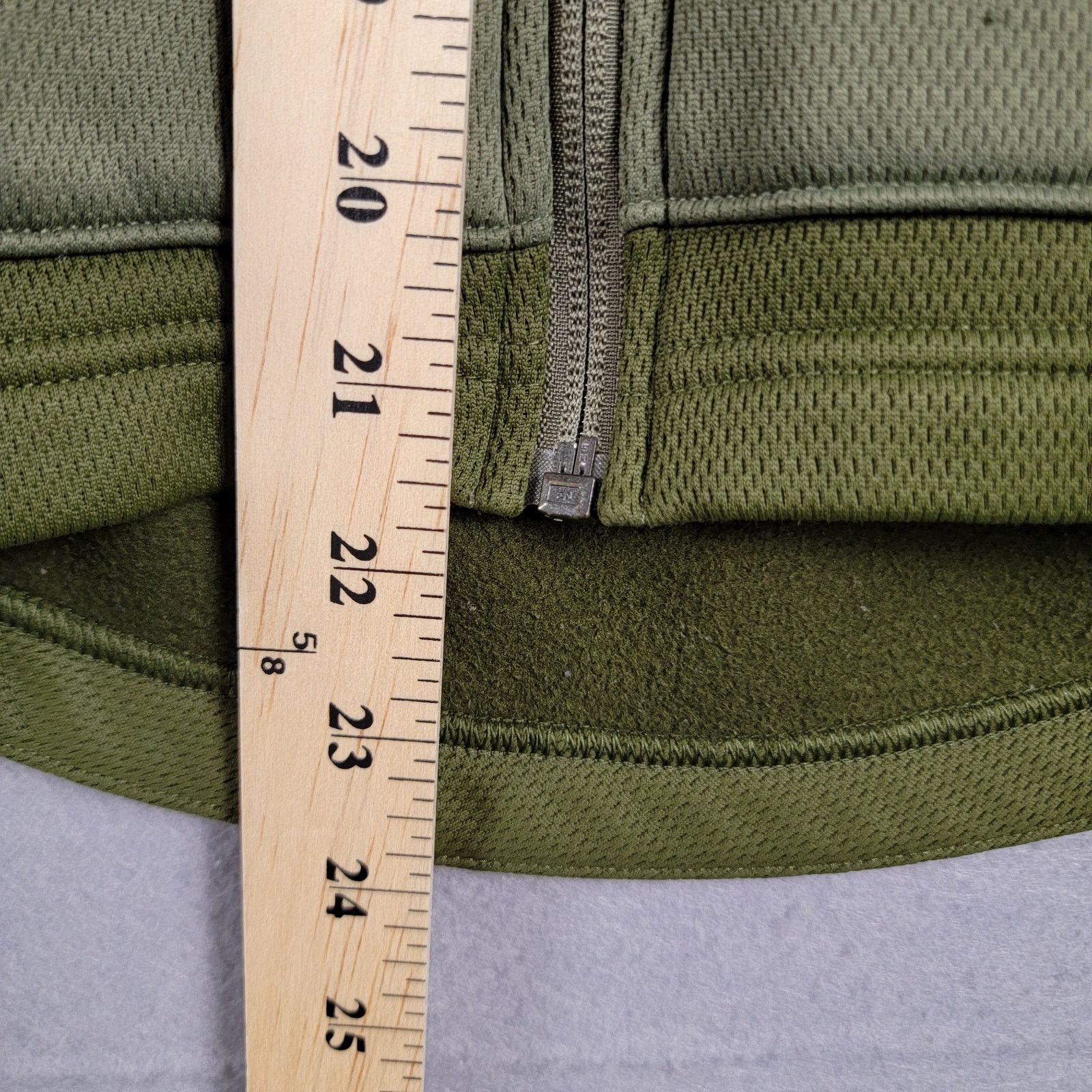 Nike Nike Big Boys Dri Fit Elite Hoodie Olive Green Sz L (217) Size US L / EU 52-54 / 3 - 10 Thumbnail