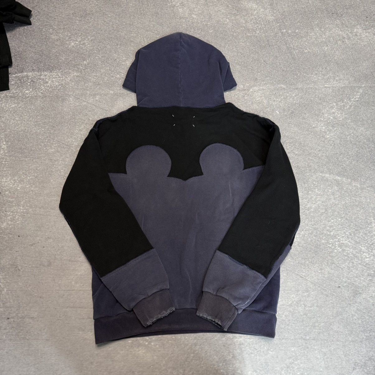 Maison Margiela Maison Margiela Dècortiquè Hoodie Vintage in Blue Size US L / EU 52-54 / 3 - 7 Thumbnail