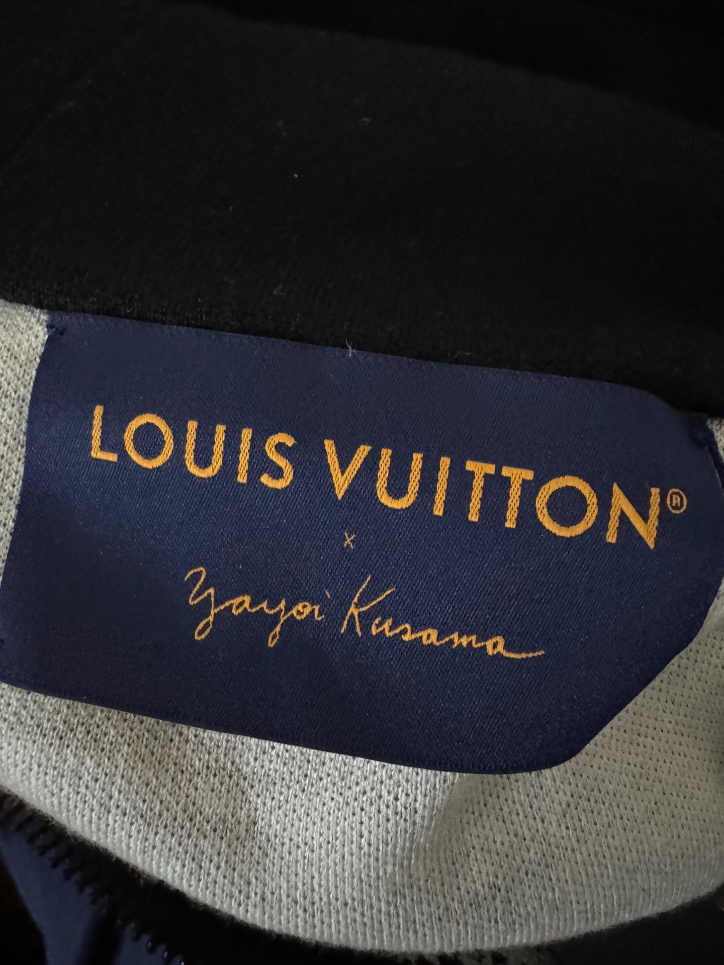 Louis Vuitton Louis Vuitton Yayoi Kusama Cashmere Knit Zip Hoodie Nextarr Size US S / EU 44-46 / 1 - 4 Thumbnail