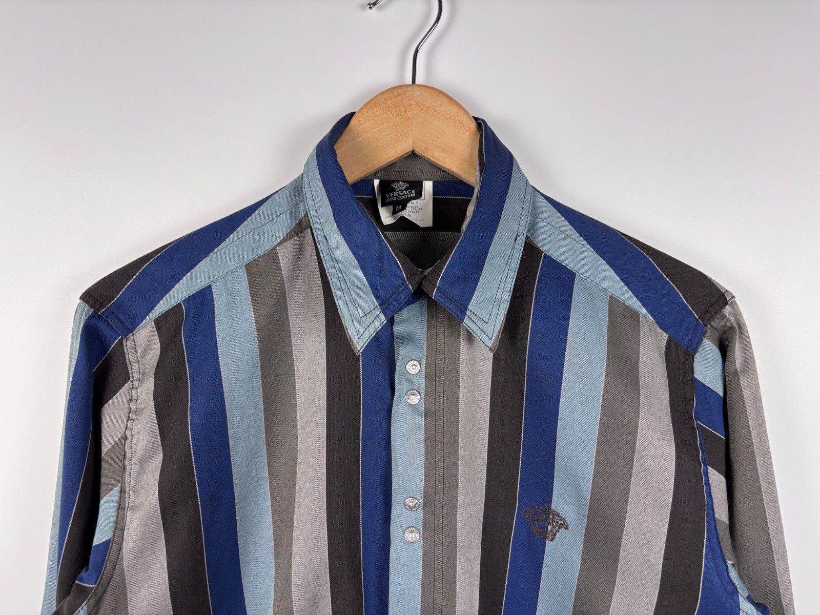 Versace Jeans Couture Versace Jeans Couture Pearl Snap Striped Shirt M fits like S Size US M / EU 48-50 / 2 - 3 Thumbnail