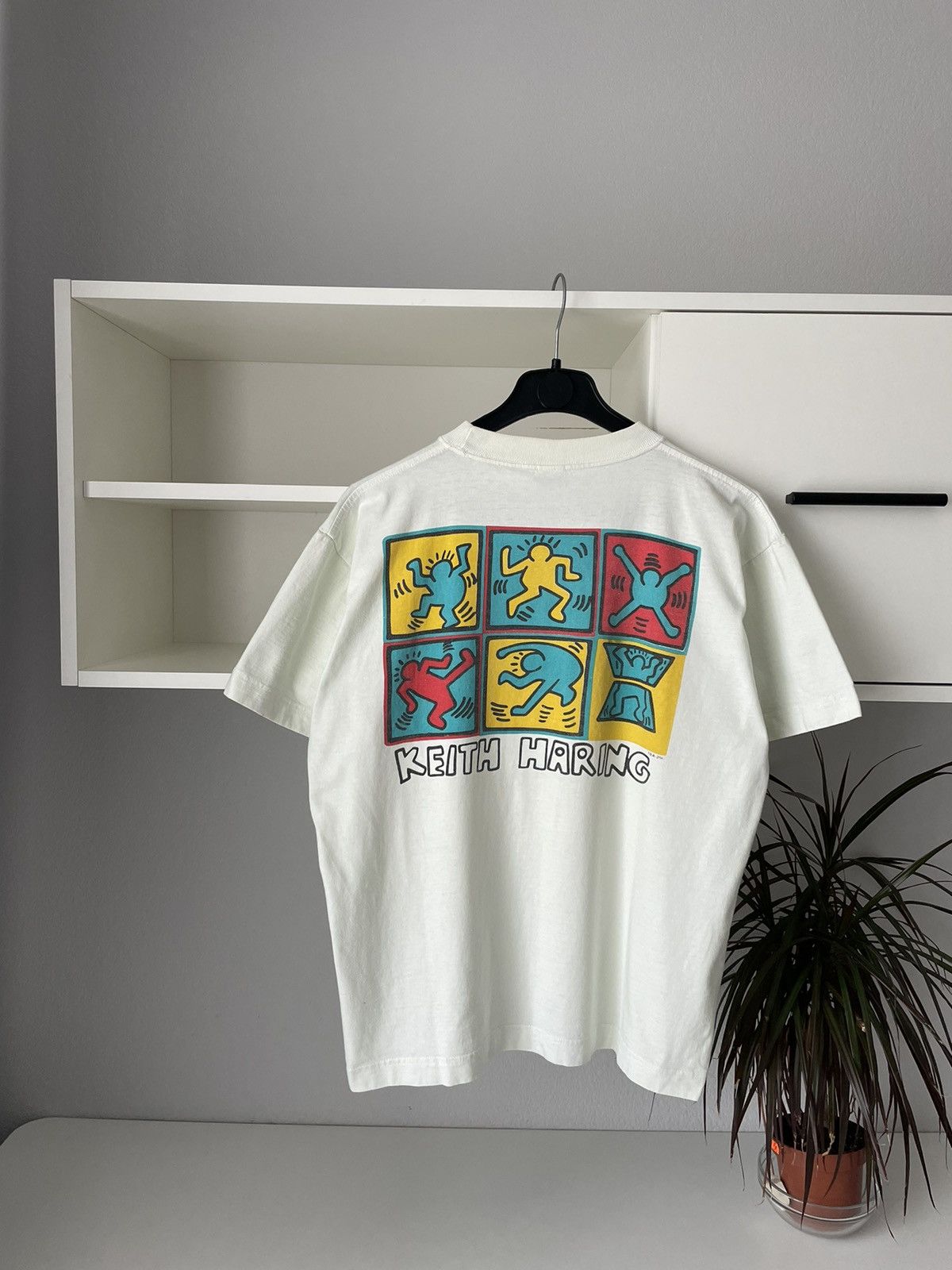 Keith Haring × Vintage Vintage Keith Haring T-Shirt Art Figures In Motion 90s Rare Size US L / EU 52-54 / 3 - 1 Thumbnail