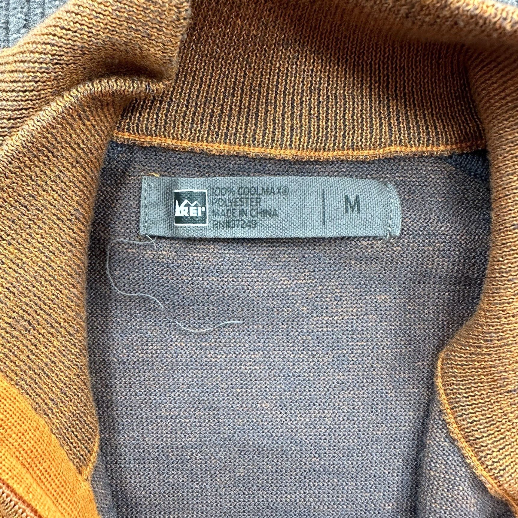 Vintage REI Sweater Mens 1/4 Zip Polo Pullover Orange Polyester Long Sleeve Mock Neck Outdoor Hiking Casual Travel Modern Regular Fit Size US M / EU 48-50 / 2 - 3 Thumbnail