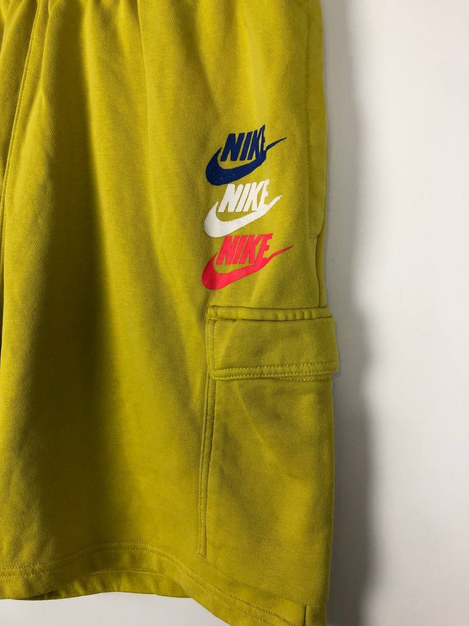 Nike Nike Cargo Multipocket Shorts Drill Yellow size S Size US 30 / EU 46 - 3 Thumbnail