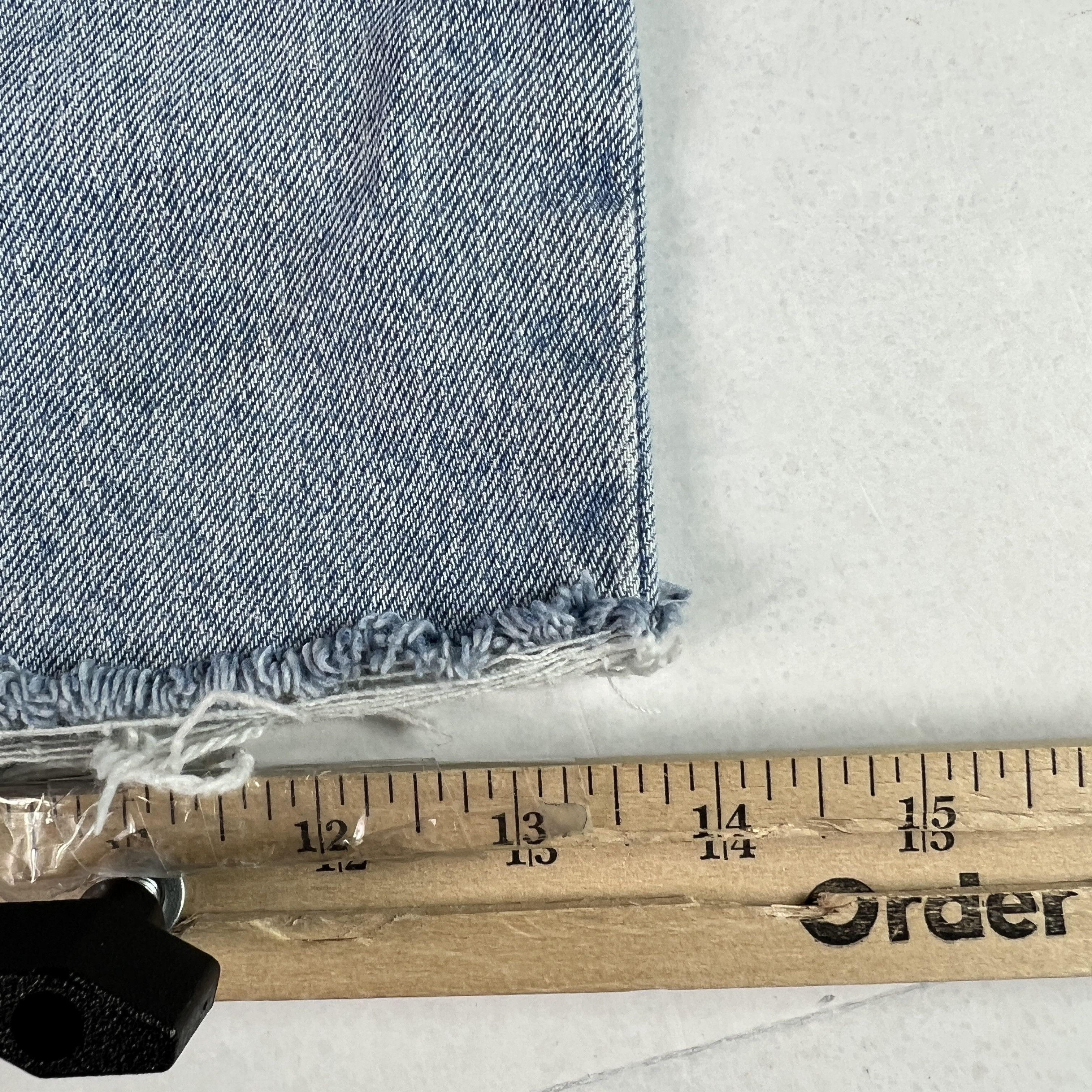 Levi's Y2K Levi's Jeans Short 560 Loose Blue Cut Off Denim Jorts Size US 35 - 16 Thumbnail