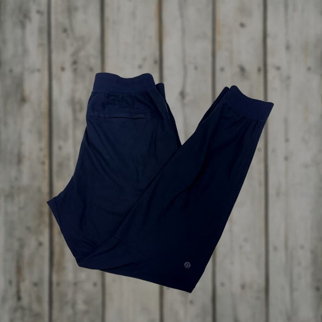 Lululemon Lululemon ABC Warpstreme Jogger Sweat Pants True Navy 30” Inseam Men M Athletic Jogger Series ABC Warpstreme Jeans? Size US 31 - 1 Thumbnail