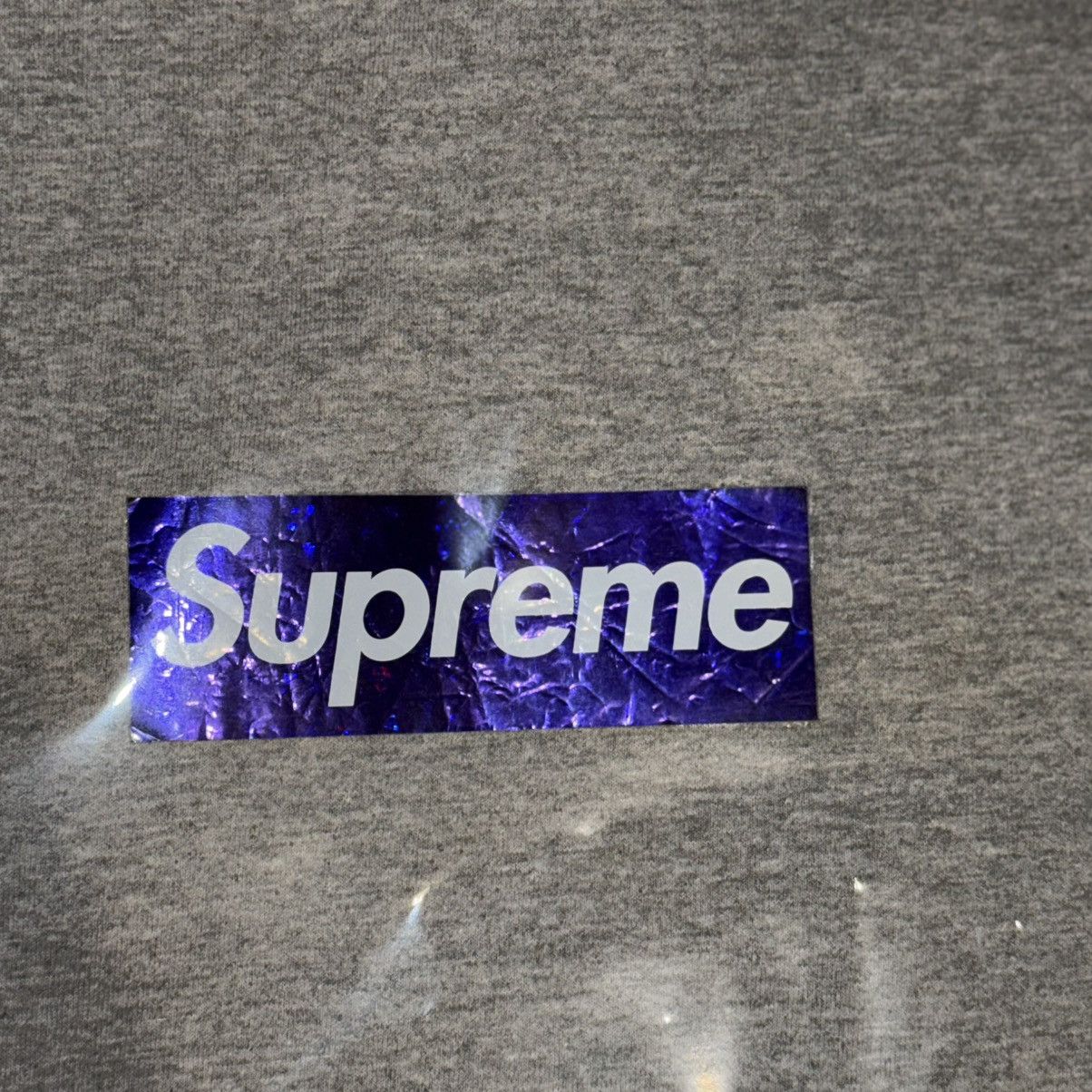 Supreme Supreme 2006 Purple on Gray Holographic Box Logo Tee Size US L / EU 52-54 / 3 - 2 Thumbnail