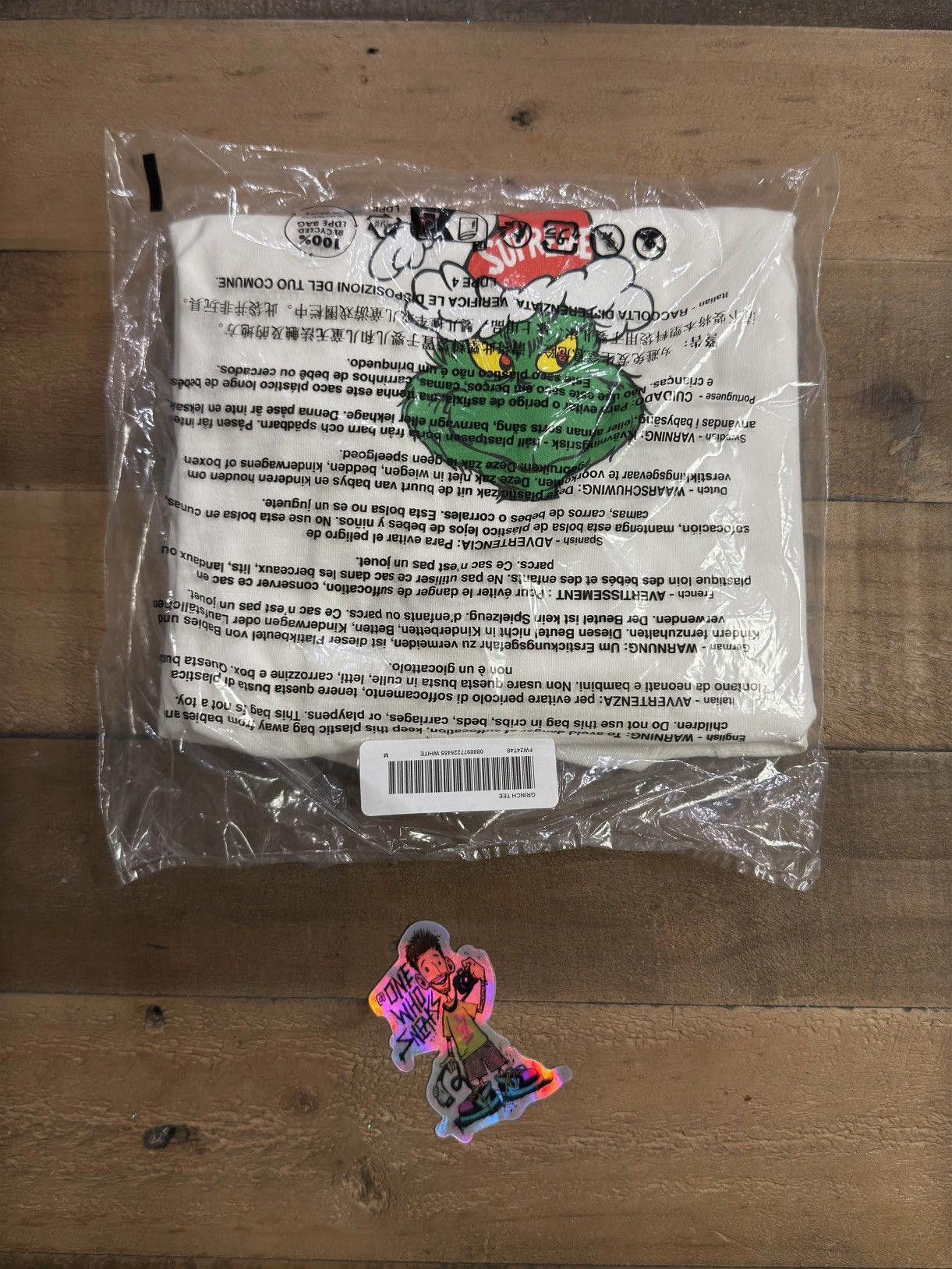 Supreme Supreme Grinch Tee Size Medium Size US M / EU 48-50 / 2 - 3 Thumbnail