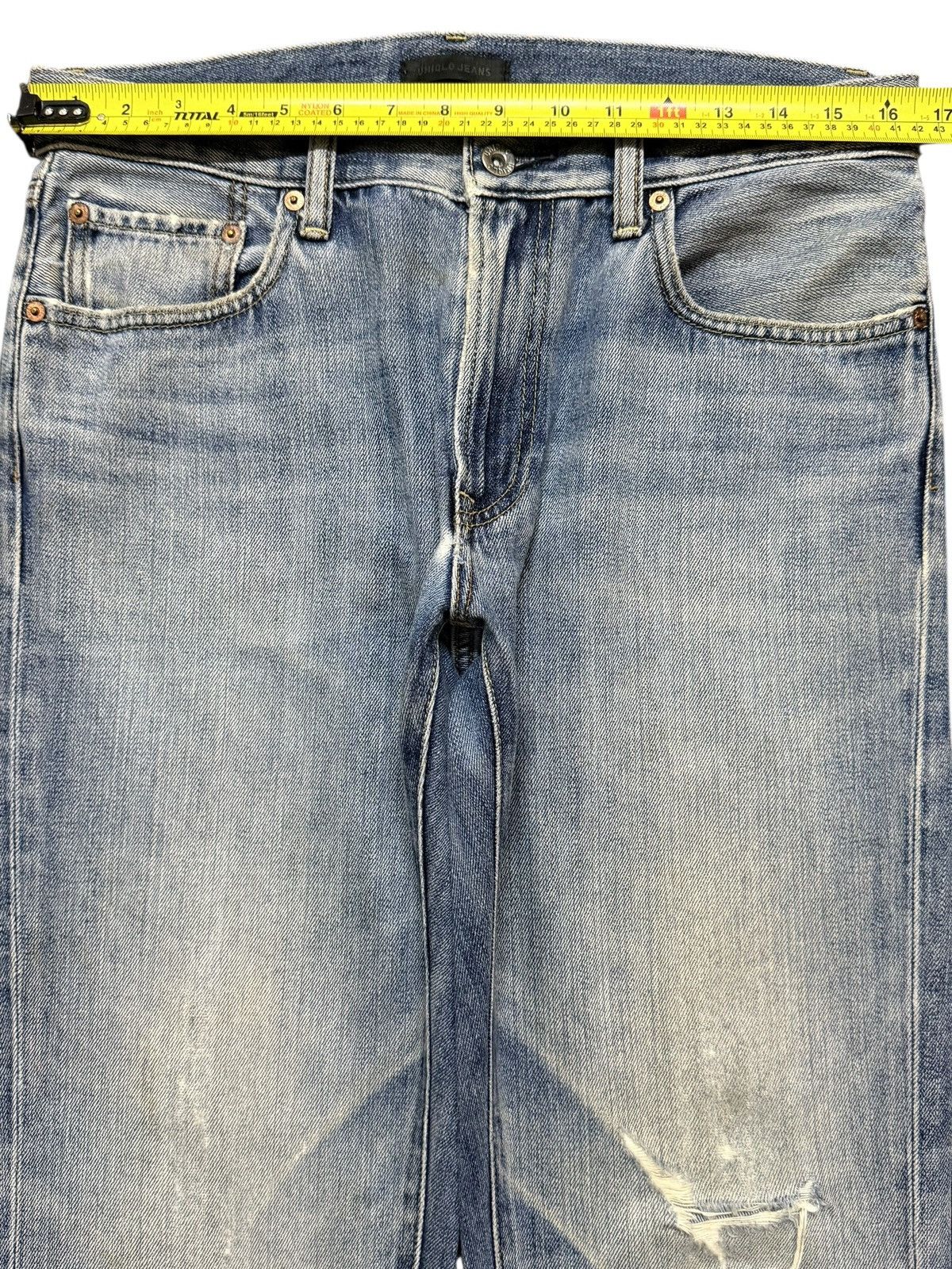 Uniqlo Vintage Y2K Uniqlo Light Faded Wash Distress Straight Leg Size US 32 / EU 48 - 12 Thumbnail